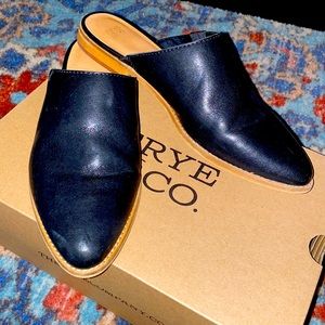 Frye & Co Fenn Mule Black Loafers